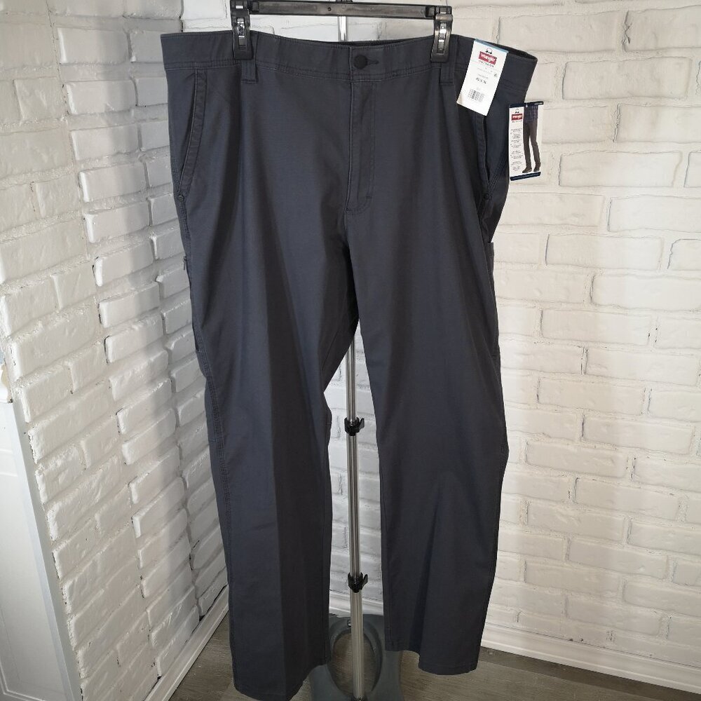 NWT Wrangler Outdoor Men's Size 42/30 Dk Grey Frontier Utility Straight Fit Pant